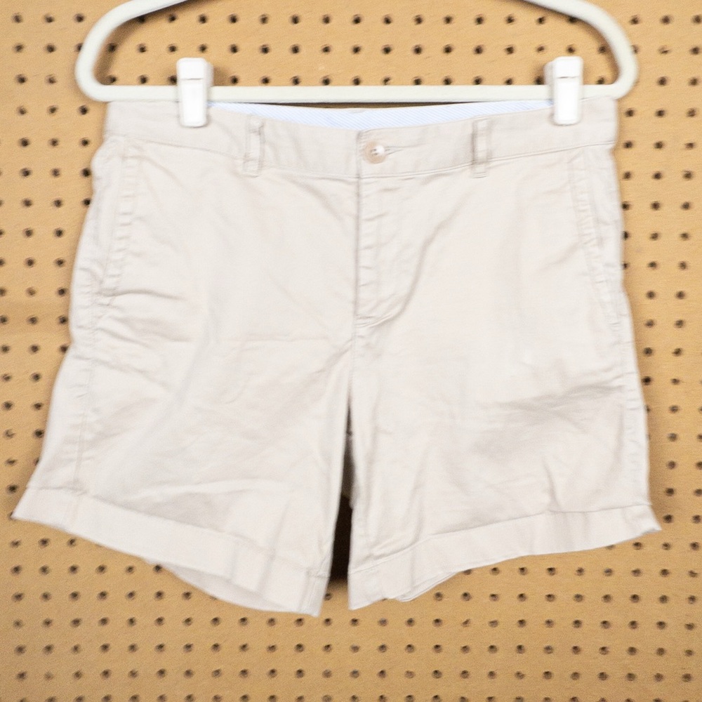 L.L. Bean Khaki Classic Fit Tan Flat Front‎ Shorts Size 8